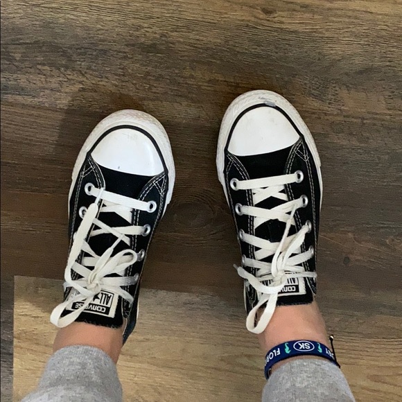 black low top converse - Picture 3 of 4
